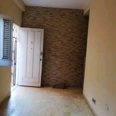 Propiedad en Bajos e interior en Perfecto Estado Constructivo   Ubicado en 19 y 52 Playa. - Img 121643279