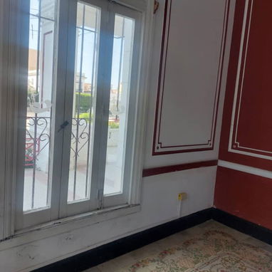 Renta de espacio comercial ideal para cafetería o bar en Vedado, Arleen - Img 121928371