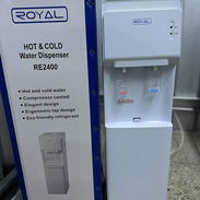 Bebedero dispensador de agua con pomo incluído - Img 55811964
