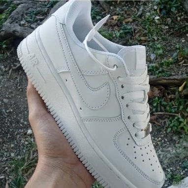 Tenis Air Force y modelo botica - 2/2