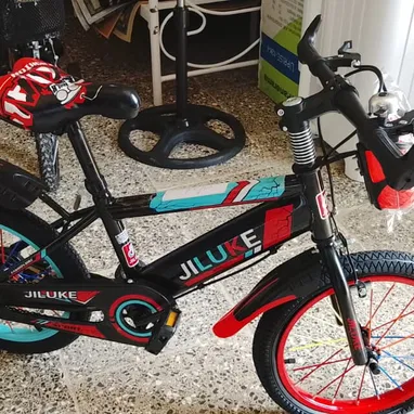 Bicicleta de niño y niña - Img 124048353