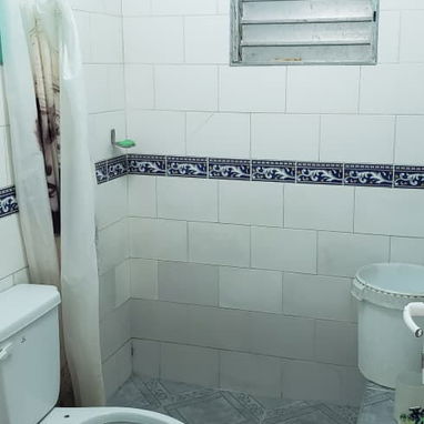 SE VENDE CASA – VALLE GRANDE, MUNICIPIO LA LISA 📍 UBICACIÓN Valle Grande, Municipio La Lisa Papeles en regla ✔️ Lista p - Img 125027773