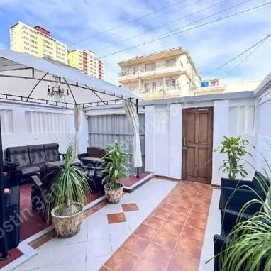 RENTA hostal de 8 habitaciones independientes en el  corazón del VEDADO capitalino, con Qba Hostin 360 - 10/10