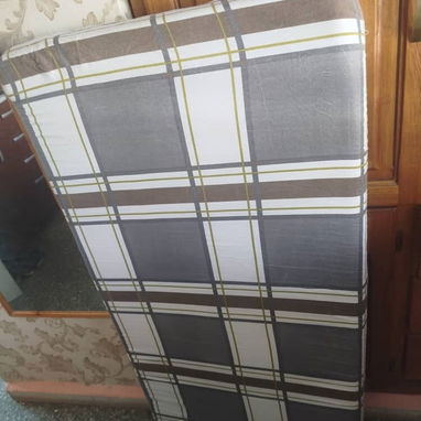 Cuna de Cedro con su colchón en perfecto estado. Reliquia de alta calidad - Img 123254471