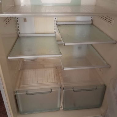 Venta Refrigerador de 2 Puertas – Excelente Mueble y Motor / Ideal también para Técnicos – Vedado - 3/4