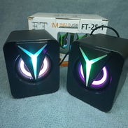 Bocinas RGB para PC y laptop - Img 55929691
