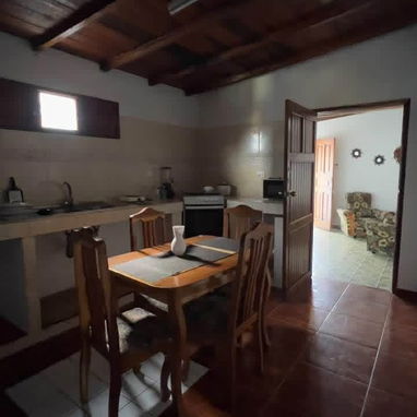 Venta de Casa independiente en Santa Fe/ Playa con piscina y jacuzzi - 5/10