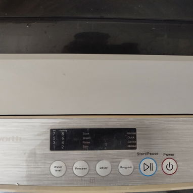Se vende lavadora Skyworth de uso pero en buen estado de 5.0 kg - Img 123191580