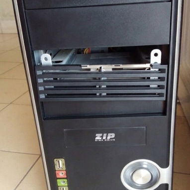 Torre de PC 80 USD (Detalles馃憠馃徎No tiene disco duro, m谩s detalles en la descripci贸n 馃憞馃徎) - Img 125430922