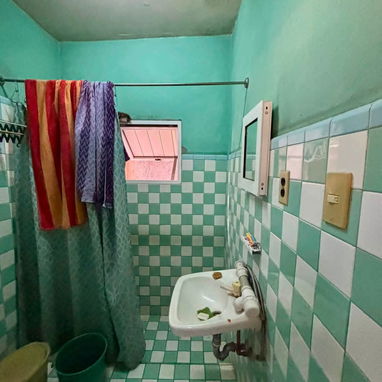 APARTAMENTO EN INTERIOR DE 2 PLANTAS CON PATIO DE TIERRA EN ARROYO NARANJO POR 12000! CERCA DE LA PALMA - 4/5
