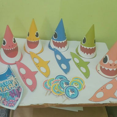 Se venden todo tipo de decoraciones para cumpleaños - Img 125382908