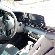 Vendo un negocio, Hyundai Elantra, 2023 con pizarra digital - Img 55118623