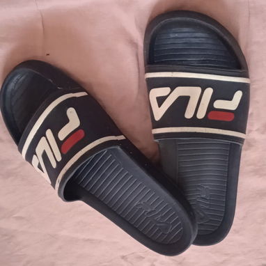 Cros y chancletas talla 44 - 2/2