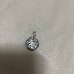Hermosos Dijes de Pandora de uso pero bien conservados entre 10 usd  , 8 usd - 3/9