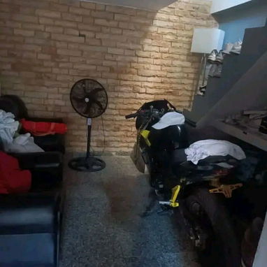 16 mil ajustable,apartamento interior posibilidad de guardar moto en el vedado es el ultimo tiene un patio alante mio,es - 5/6