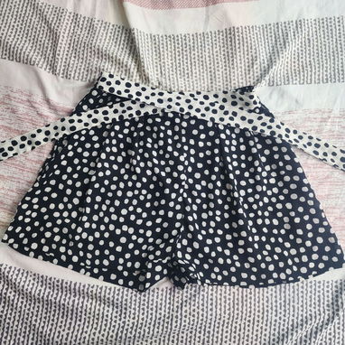 Ropa de poco uso en buen estado - Img 114988321