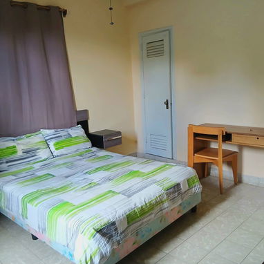 Renta de apartamento de 2 habitaciones en El Vedado - Img 125588978