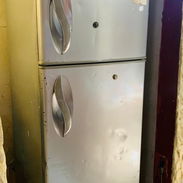 Se venden máquina y refrigerador - Img 55739911