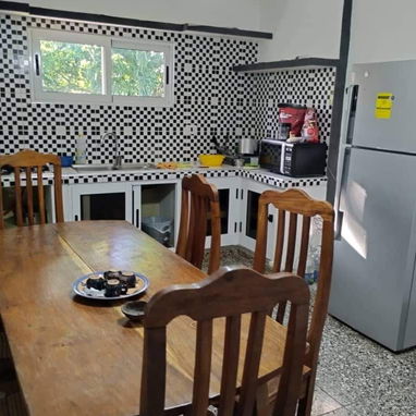 🏠¡Exclusiva casa de renta con piscina en Guanabo para su disfrute en compañía de sus familiares! - Img 103186306