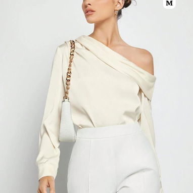 Blusas en tendencia - Img 124382255