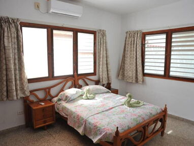 🏖️ Disponible casa de 2 habitacines climatizadas con piscina. WhatsApp 58142662 - Img 65516111