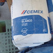 💫💫Tenemos cemento blanco importado y cemento cola , de la mejlr calidad , puede abrir la mercancia antes de pagarla - Img 53933092