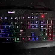 Teclado y mouse red dragon de uso impecable - Img 57452221