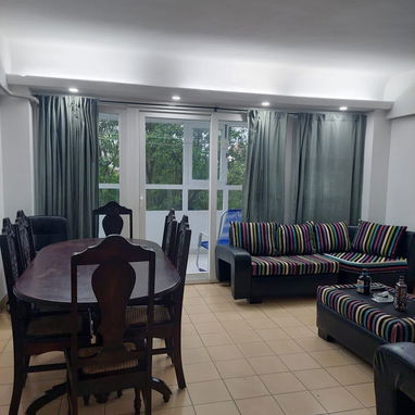 Renta lineal de Apartamento Duplex, Listo para Vivir en el Vedado 21 y 14 - 5/10