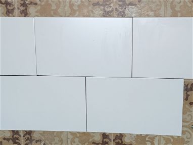 Azulejos blanco mate 25 USD x m2 - Img 58778830