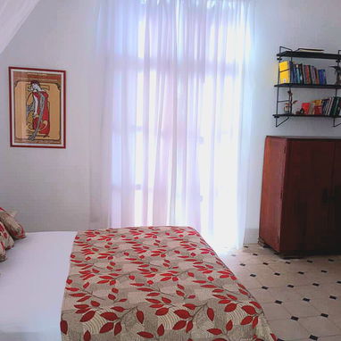 Rento tres habitaciones en el ❤️ del vedado,cada una con su baño, tiene respaldo energético. - Img 121010123