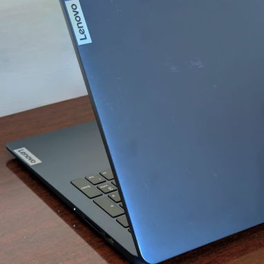 Laptop Lenovo Color  Azul Oscuro 💙⚫ - 5/5