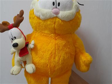 El gato Garfield con el perro Odie - Img main-image