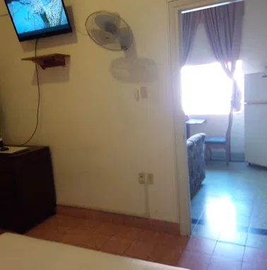 Se alquila apartamento cerca de Infanta y San Lázaro y del Hospital Amerjeiras - Img 84681648