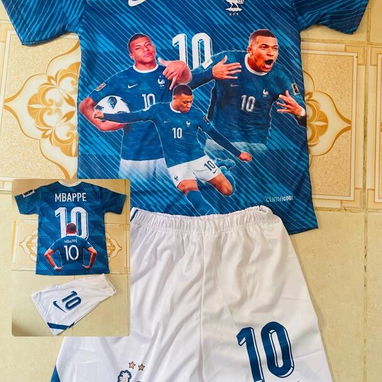 Uniforme de futbol para niños y adolescentes - Img 124698644