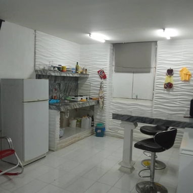 Neptuno 1223 Esquina Masón Vedado Apartamentos 15 segundo Piso edificio capitalista 😌 - 2/10