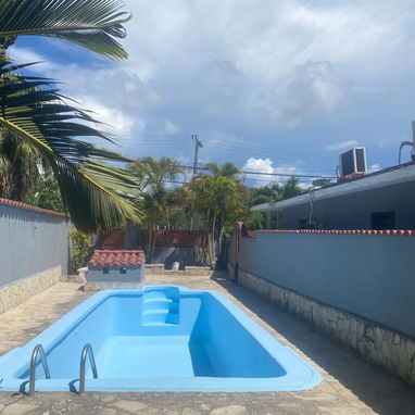 Venta de casa independiente en Cojímar se hace negocio por carro moderno - Img 128130804