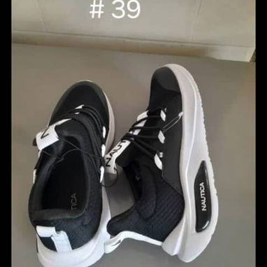 Zapatos de hombre y de mujer - 9/10