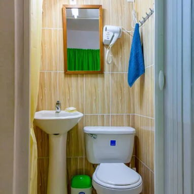 🏖️¿ Necesitas una casa de renta espaciosa en Varadero para disfrutar con tus familiares? ¡No te lo pierdas! - Img 110013577