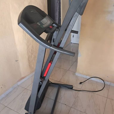 Vendo una planta eléctrica de 3600w a 350 usd - Img 124095531