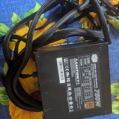 Vendo fuentes g750m con todos sus cables no tienen los sellos - 3/3
