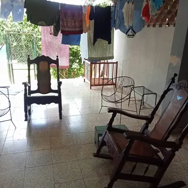 Casa independiente con 3 cuartos y piscina - 8/9