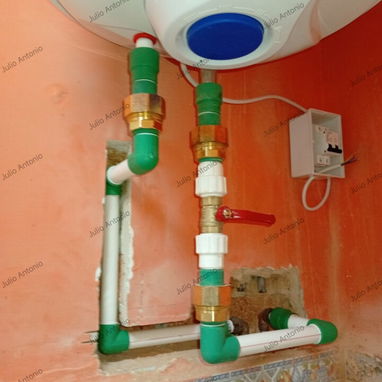 Instalación de calentador eléctrico. Plomero en la habana, plomero de cobre, piezas de cobre para agua. Móvil 55372513 - Img 126421494