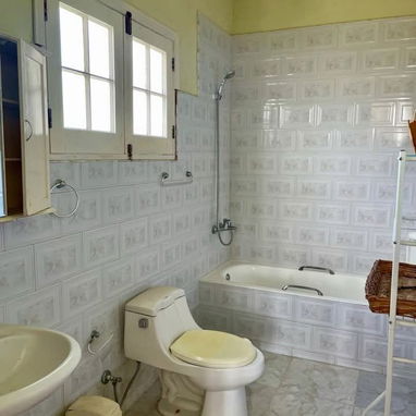 Linda y amplísima Casa cerca de la Ceguera !!! - Img 103799899