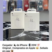 Cargador de iPhone 20W 100% Original. Comprado en Apple - Img 56605862