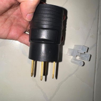 Vendo este Adaptador Kanayu 50Amp RV a estufa NEMA 14-50P a 10-50R para plantas eléctrica y estaciones de energia - 2/4