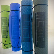 Esteras de YOGA MAMEY original- VEDADO - Medidas: 183 cm x 61 cm x 0.60 cm -( Estera - colchoneta).. - Img 51556946