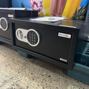 Caja fuerte 24 litros ✅precio :160 usd Entrega incluida Caja fuerte 43 litros ✅Precio :200 usd Entrega incluida - Img 123846164