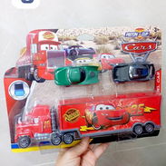 Rastra de cars + 2 carritos - Img 53970257