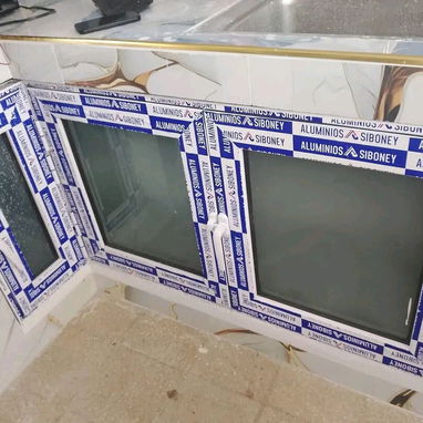 De todo en camrpinteria de aluminios con cristal - Img 124916395