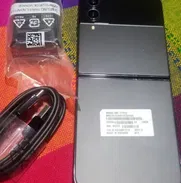 52830802 , SAMSUNG GALAXY Z FLIP 3 DE 128 GB ,  LISTOS PARA ACTIVACIÓN , DISEÑO ESPECTACULAR PLEGABLE , SUPER OFERTA - Img main-image-42687564